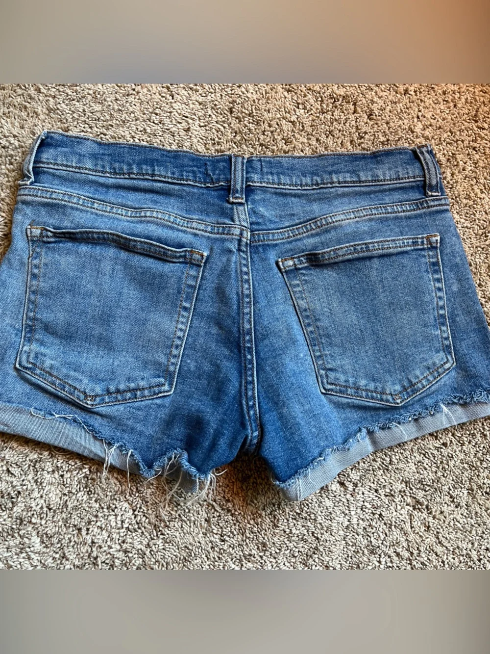 Woman’s Gap 1969 3”Cut Off Denim Shorts